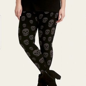 Knitted skull leggings